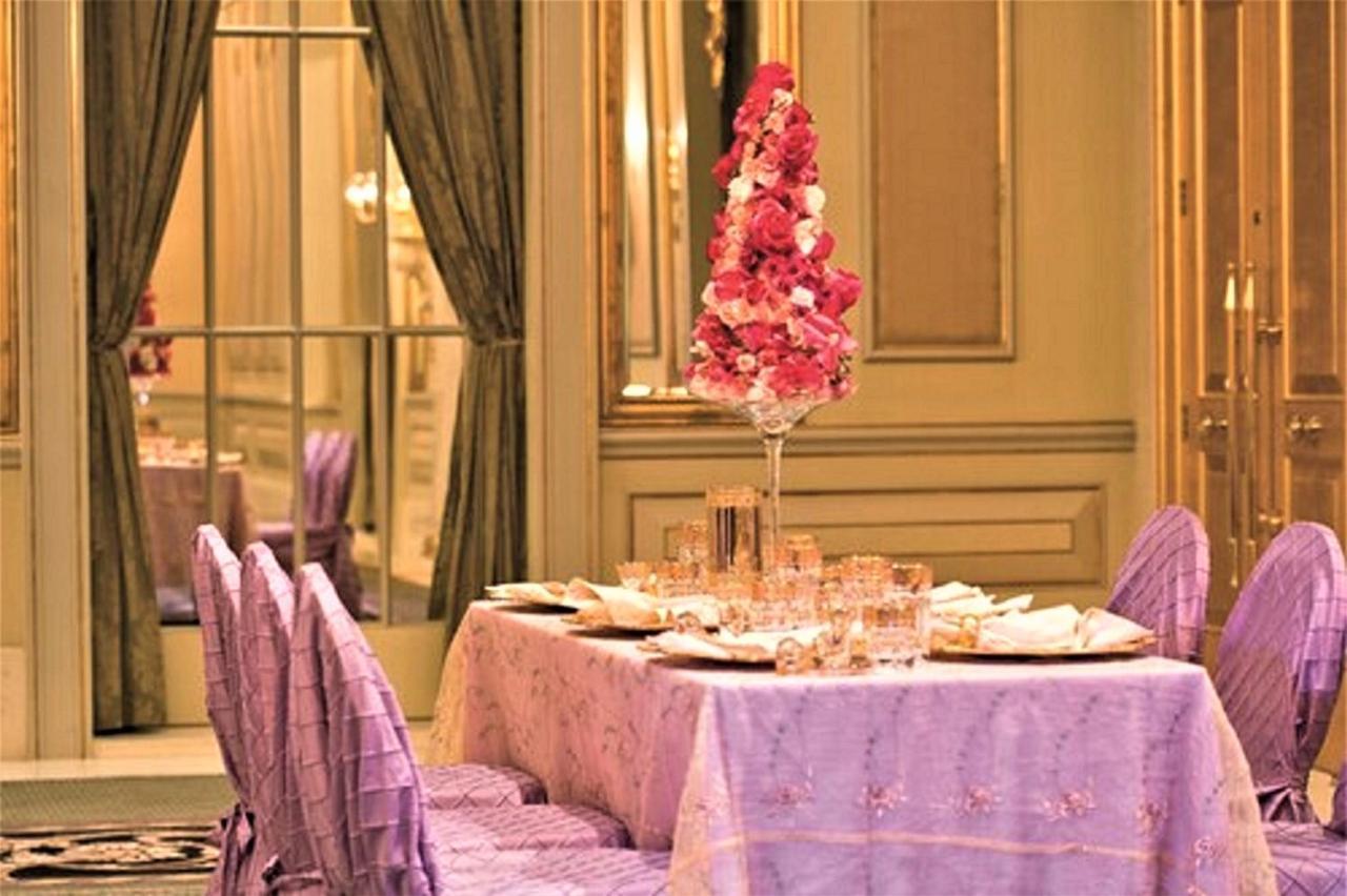 Moevenpick Hotel Khobar Bagian luar foto The interior of the restaurant