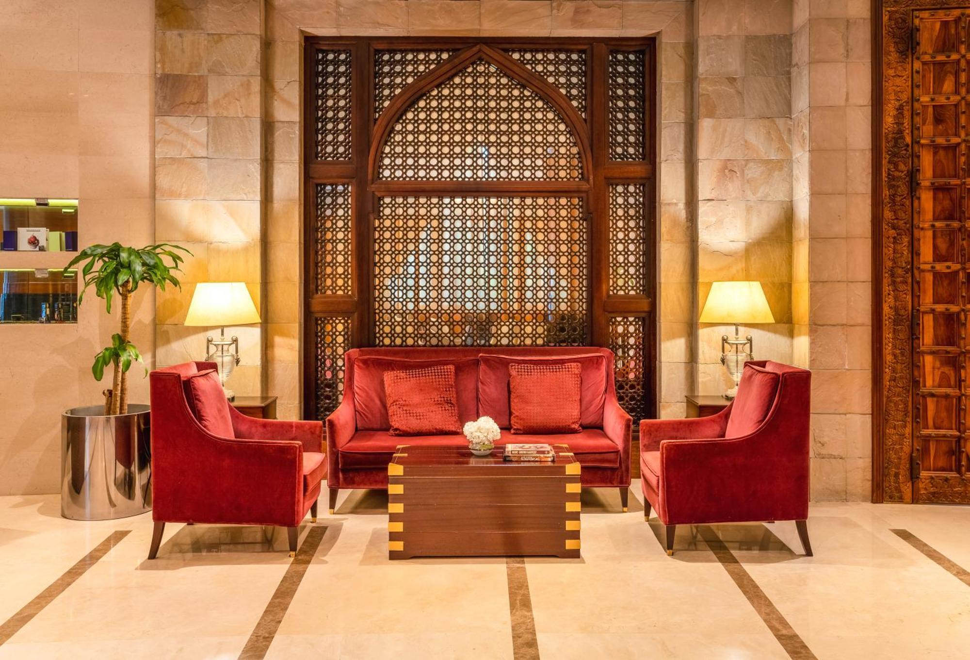 Moevenpick Hotel Khobar Bagian luar foto The lobby of the hotel