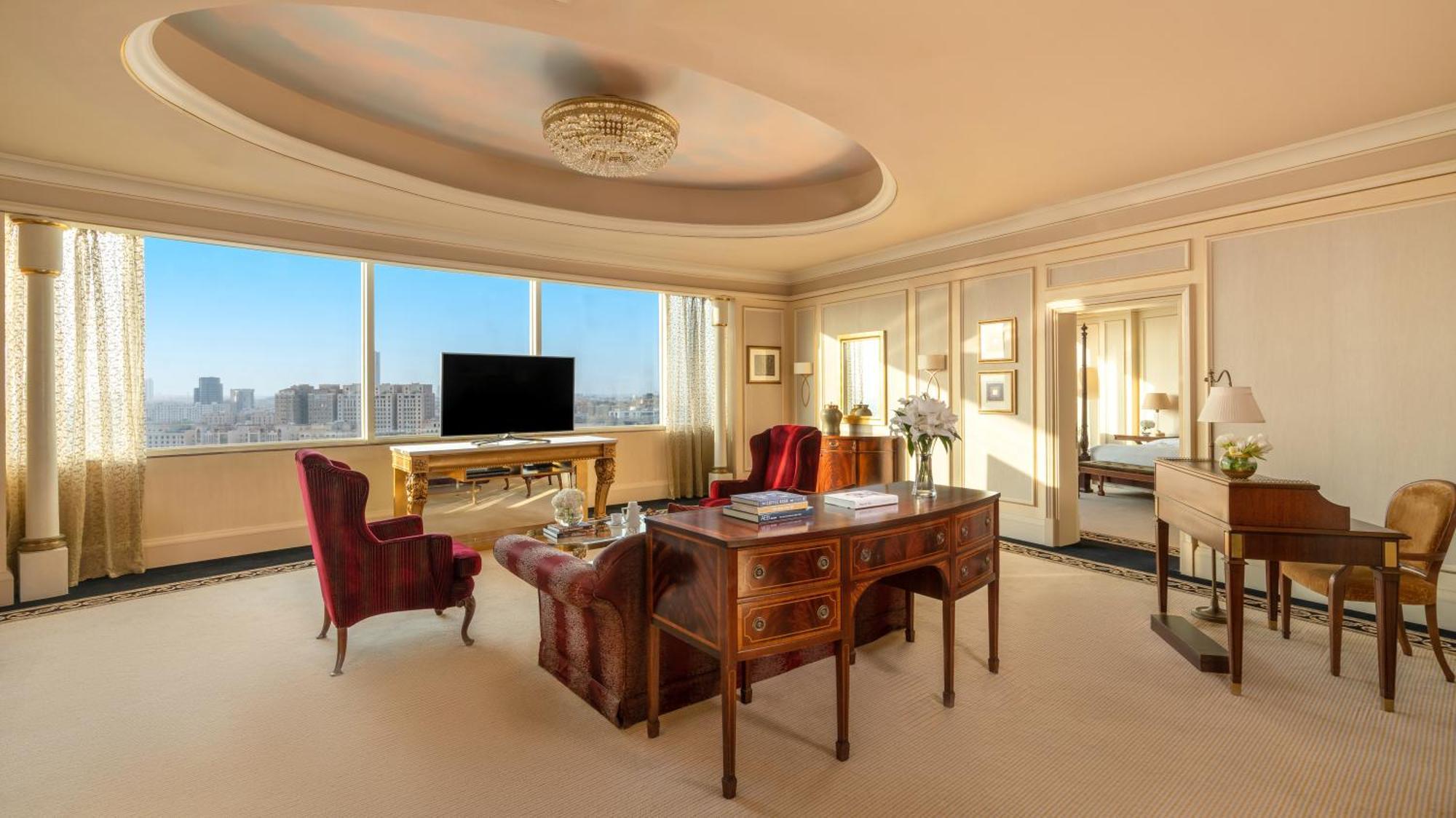 Moevenpick Hotel Khobar Bagian luar foto Presidential Suite