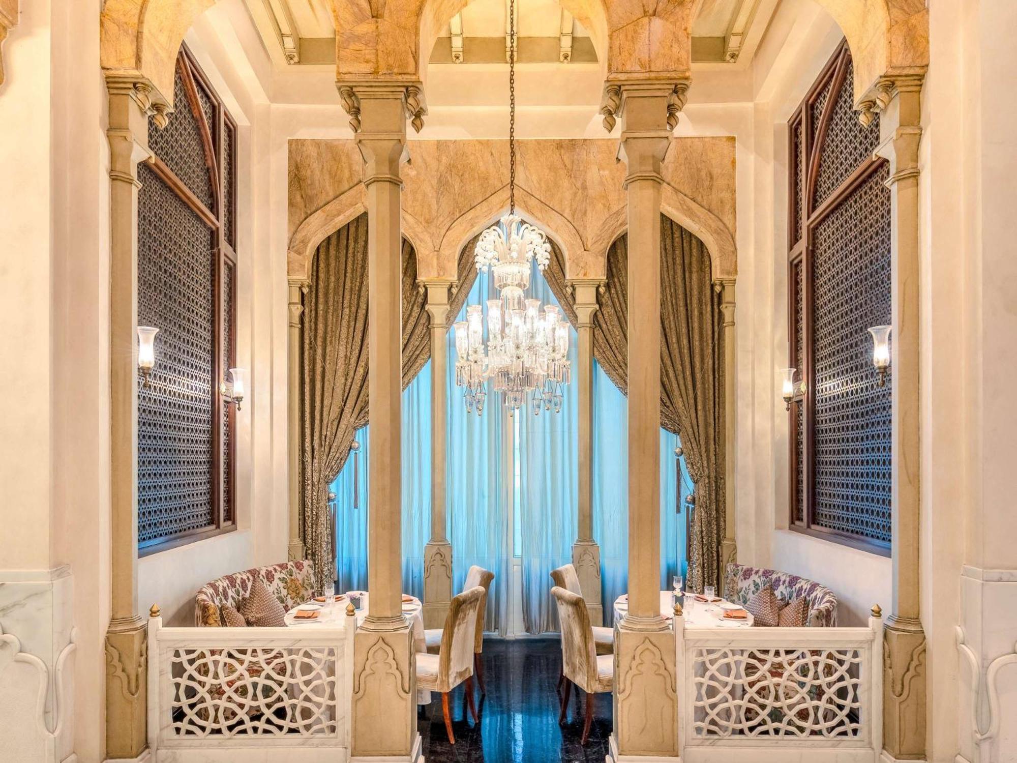 Moevenpick Hotel Khobar Bagian luar foto The restaurant